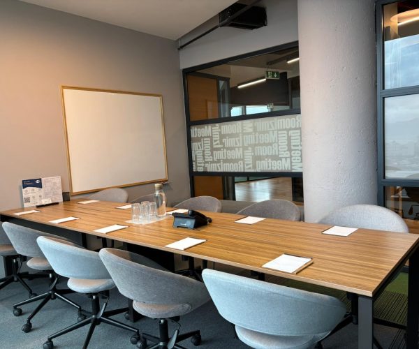Plaza Cubes Mistral Meeting Room