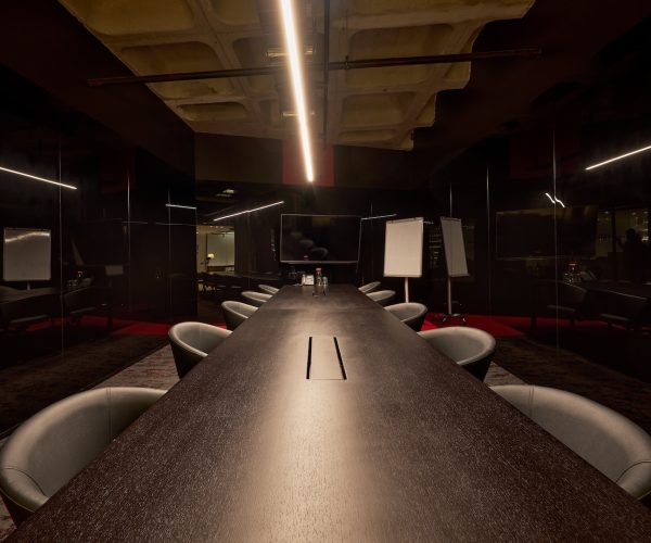 Plaza Cubes Ferko Signature Meeting Room b