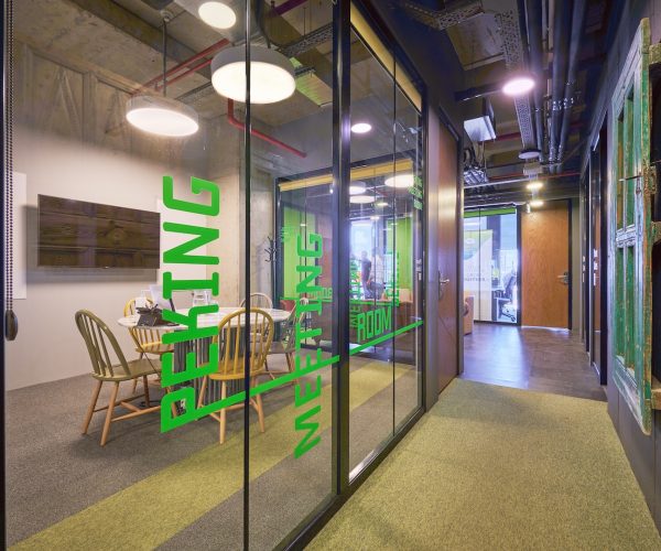 Plaza Cubes Quick Tower Peking Meeting room